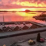Apartmán Gorgeous In With House Sea View *